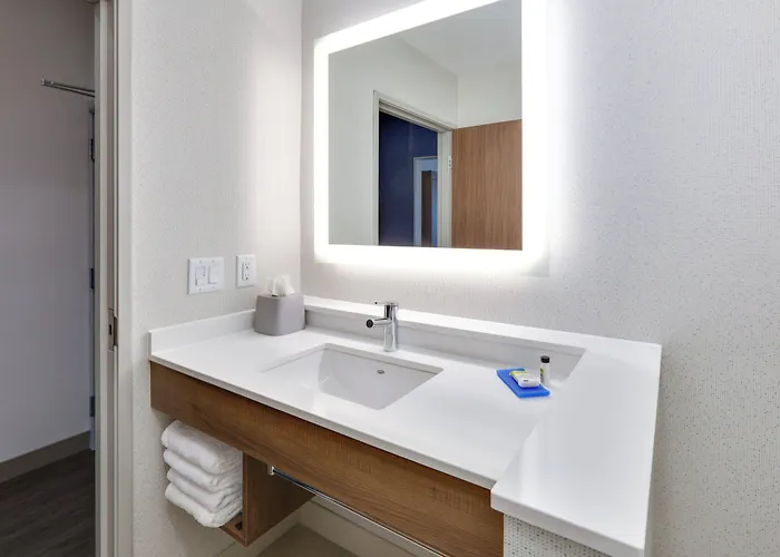 Holiday Inn Express & Suites Plano East - Richardson By Ihg
